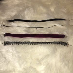 Forever 21 Velvet Choker 4pck